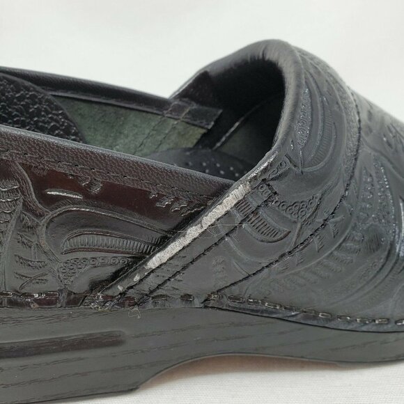 Dansko 'Professional' Black Leather Embossed Clogs - Women's EU 36 US 5.5-6 - Picture 9 of 12